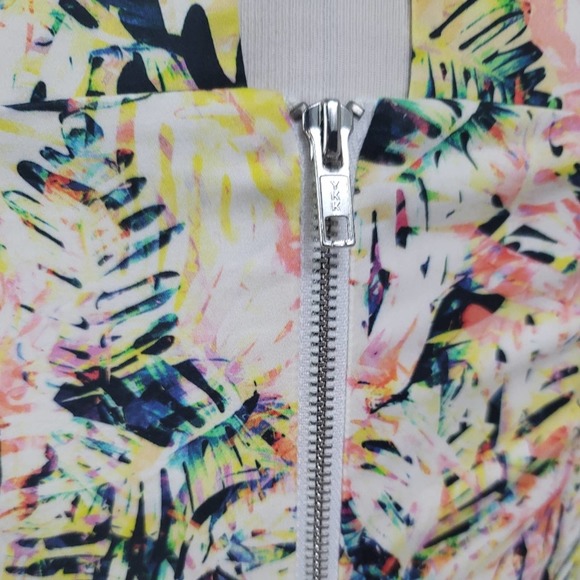 PARKER MULTI-COLORED FLORAL CROPPED HALTER TOP Size SMALL - Picture 5 of 12